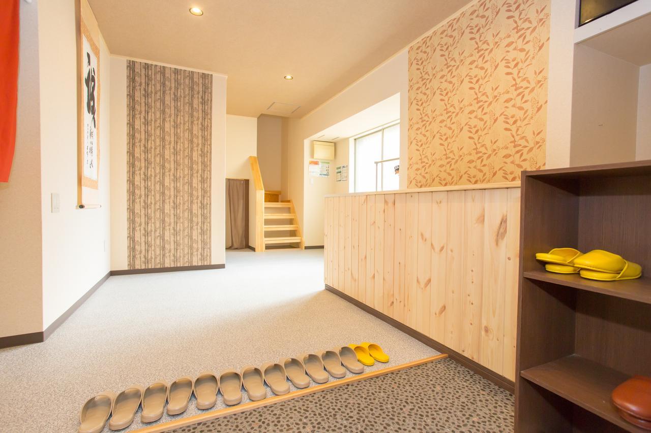 Apapane Nijo Guest House Kyoto Bagian luar foto