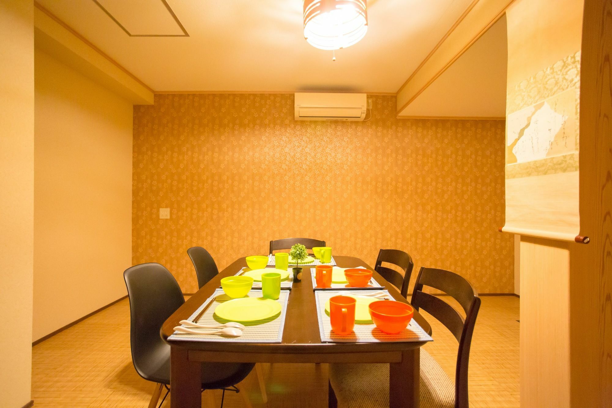 Apapane Nijo Guest House Kyoto Bagian luar foto
