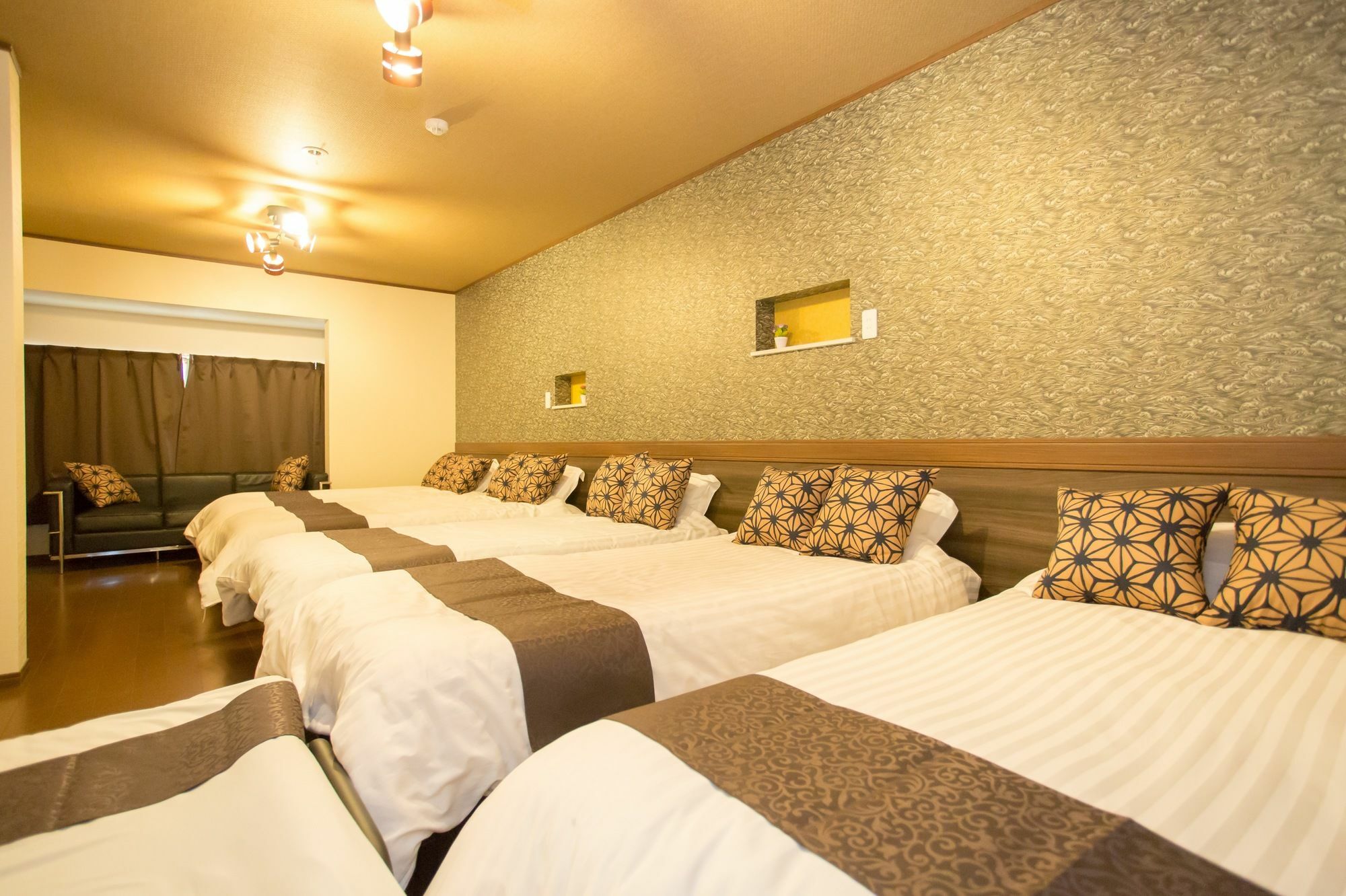 Apapane Nijo Guest House Kyoto Bagian luar foto